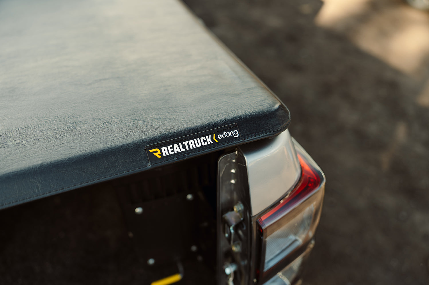 Extang Trifecta 2.0 - Isuzu DMax 2019-2020