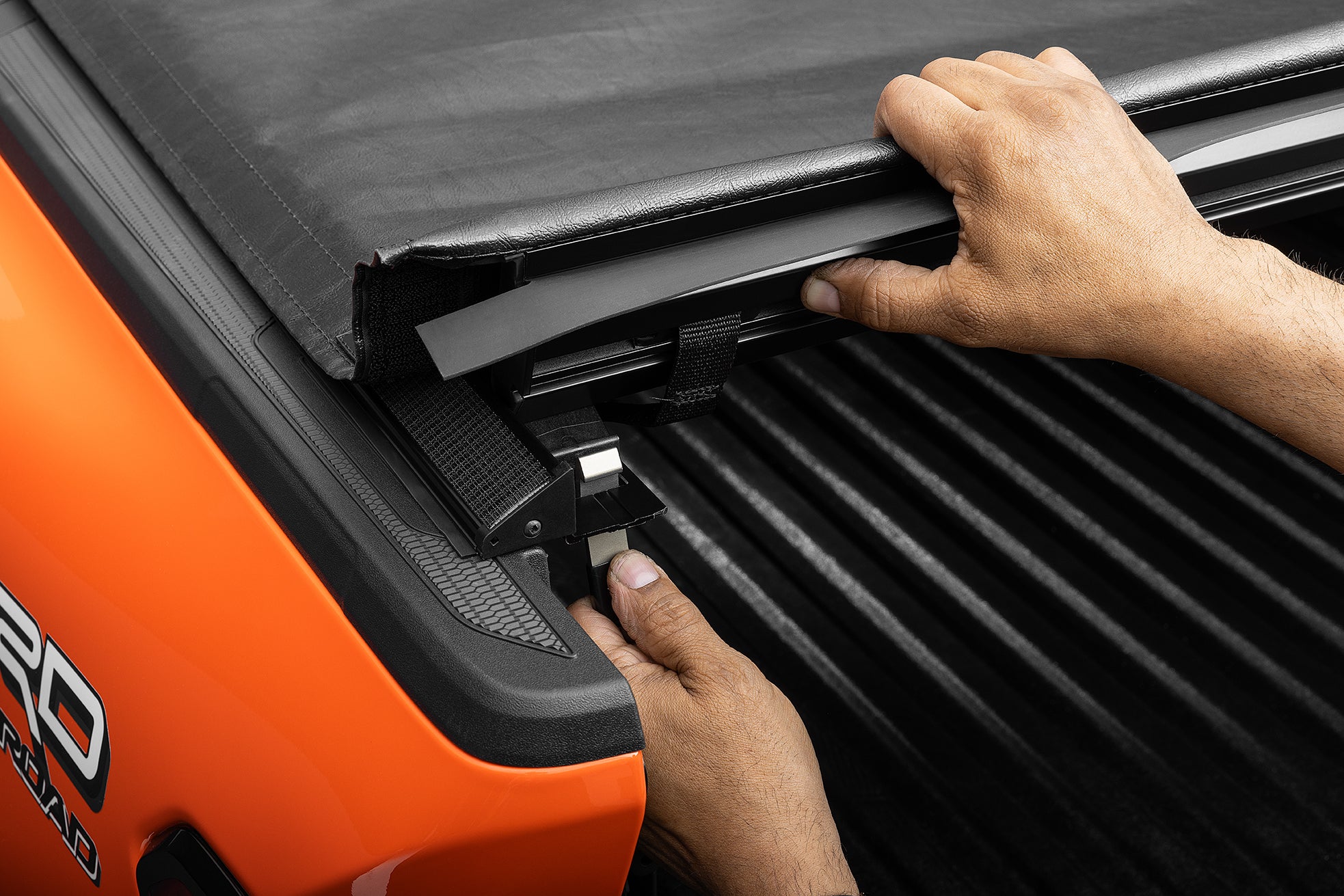 Truxedo Lo Pro Soft Roll-Up - Isuzu DMax 2021+